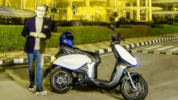 Hero moto Vida scooter